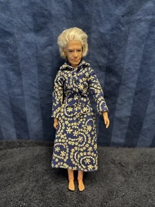 1974 Grandma Walton Puppe 8 Zoll Lorimar Inc. Vintage DD6 - Bild 1 von 10
