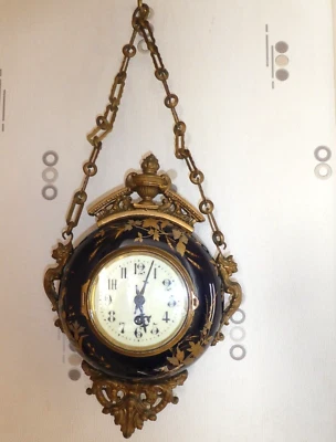 Superbe Pendule Murale Cartel Bronze Doré porcelaine bleu cobalt et or XIXème - Photo 1/4