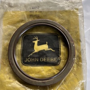 Genuine OEM John Deere Seal AR82992 - Picture 1 of 7