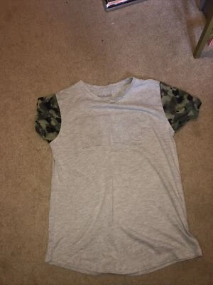 Boys NYC Tshirt With Camoflage Sleeve Age 9-10 Years - Image 1 of 4