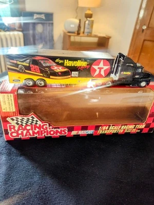 Coche fundido a presión NASCAR Racing Team Transporter 1997 edición Foto 1 de 3