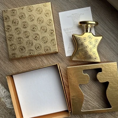 Bond No.9 New York Signature Scent Unisex 1.7 OZ 50 ml EDP Spray USADO Completo con Caja Foto 1 de 4