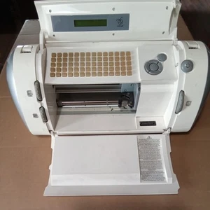 ( 2 ) Cricut CRV001 Personal Electronic Cutter Machines White( NO POWER CORDS ) - Picture 1 of 5