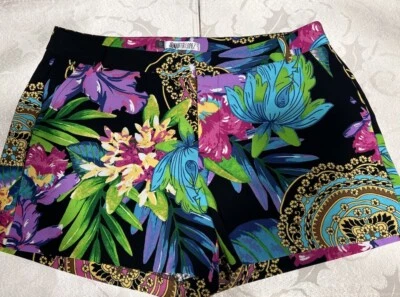 Pantalones Cortos Jennifer Lopez Negros Tropicales Florales con Bolsillos Talla 8 Foto 1 de 4
