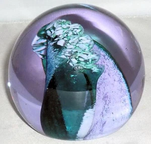 STUNNING VINTAGE RETRO CAITHNESS GLASS BLUE PINK TIDAL WAVE PAPERWEIGHT - Picture 1 of 1