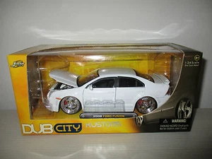 FORD FUSION 2006 BIANCA JADA TOYS SCALA 1:24 - Foto 1 di 1