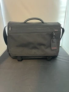 Tumi Alpha FXT Expandable Messenger Briefcase Bag 22207DE READ - Photo 1/13