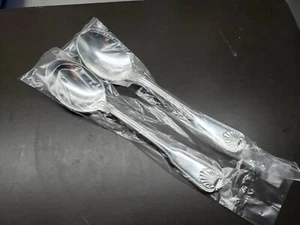 2 - Towle London Shell Glossy 18/10 Stainless Flatware 7 5/8" OVAL SOUP SPOONS - Picture 1 of 4