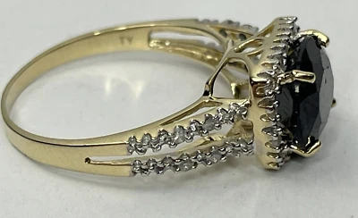 Womens 10K Solid Yellow Gold 0.16 CTW 22 Diamonds and 3.0 CTW Sapphire Size 7 - Image 1 of 4