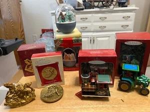 Hallmark Christmas Ornament Collection - Picture 1 of 6
