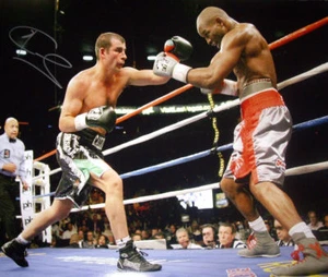 FOTO DE BOXEO JOE CALZAGHE CAMPEÓN MUNDIAL FIRMADA 16x20 v HOPKINS PRUEBA DE AUTENTICIDAD WALES - Imagen 1 de 2