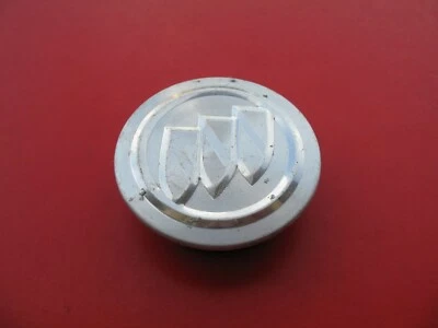 BUICK LACROSSE REGAL VERANO (1) TAPACUBOS TAPACUBOS TAPACUBOS TAPA CENTRAL ENCHUFE #957 Foto 1 de 2