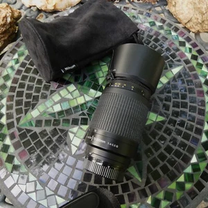 Nikon Zoom Lens w Hood AF Nikkor 70-300mm F4-5.6 G 1127 2 Caps Bag Made in Japan - Picture 1 of 7