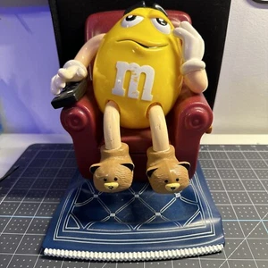 M&M COLLECTIBLE Candy Dispenser Yellow Peanut M&M Sitting in Recliner Chair 1999 - Picture 1 of 6