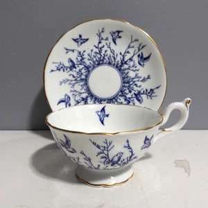 Vintage Coalport BIRD Teacup And Saucer - Picture 1 of 9