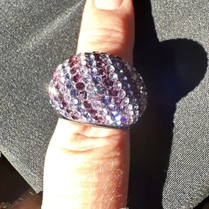 KENNETH JAY LANE,purple/clear PAVE CRYSTALS GUNMETAL RING, SIZE 9 - Picture 1 of 8