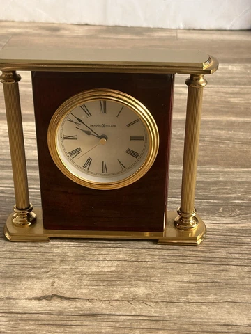 Beautiful Howard Miller Mantle Clock 645-104 Rosewood Encore Shelf/Desk Clock Cover
