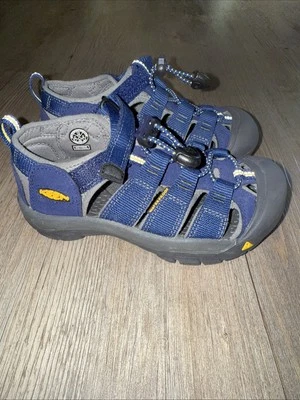KEEN Toddler Little Kids Size 13 Sandals Water Safe Shoes Blue Toe Protection - Image 1 of 4