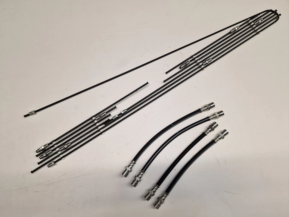 Porsche 911 año 8/68 - Juego de cables de freno de distancia entre ejes de 2 círculos con mangueras de freno Foto 1 de 1