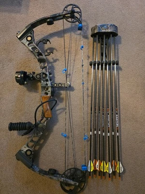 Mathews compound bow Switchback solocam RH 29 draw length  60# draw weight - Image 1 of 3