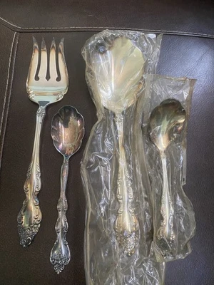 1881 Rogers Oneida Ltd. “Baroque Rose” Silverplate Serving Set — New (4 pcs) - Image 1 of 2