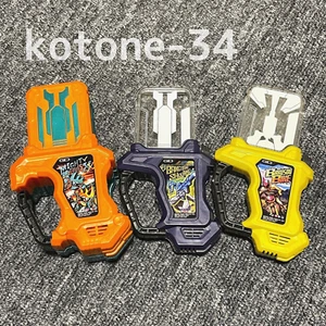 Kamen Rider Ex-Aid DX Gashat 3 tipos conjunto Mighty Brothers XX bicicleta de tiro usada - Imagen 1 de 9