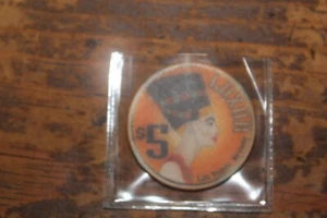 Luxor $5 Casino Chip Las Vegas Nevada - Picture 1 of 6
