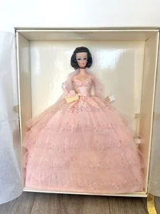 In The Pink Silkstone Barbie - Mint - NRFB - Picture 1 of 9