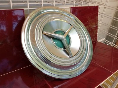 Oldsmobile Super 88 98 1959 dinámico tapacubos giratorios de 15" (1) cubierta de rueda antigua Foto 1 de 4