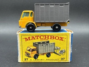 Vintage Lesney Matchbox #37 CATTLE TRUCK yellow  Original Box COMPLETE - Picture 1 of 9