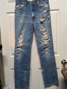 Wrangler Men's Jeans Distress Cowboy 32X34  Blue.  Faded. Holes Rips Worn - Picture 1 of 11