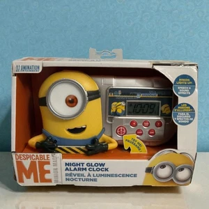 Despicable Me Minion Night Glow Alarm Clock Speech Sound Effects Lights Up Kids - Picture 1 of 2