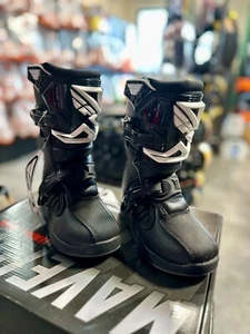 Youth Fly Racing Maverik Mini Boots Size 12 - Picture 1 of 2