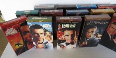 007 Movies VHS Lot of 14 Dr No, Goldfinger. Moonraker, Goldfinger, Golden Eye Foto 1 de 4