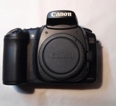 Canon EOS 20D 8.2MP Digital SLR Camera - Body Only (9442A002) - Image 1 of 3
