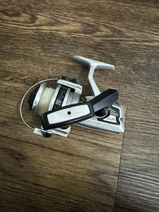 Vintage Pflueger Silver Medalist 1526 Spinnrolle Korea 4,6:1 funktioniert super - Bild 1 von 7