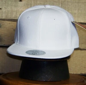 Passende Baseballkappe (7 1/4 weiß) - Bild 1 von 4