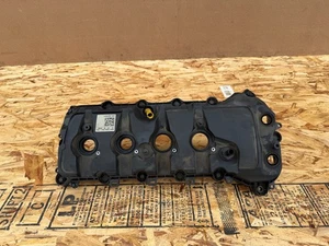 FORD MUSTANG 2015-2017 OEM LEFT DRIVER SIDE ENGINE VALVE COVER 5.0L - Picture 1 of 9