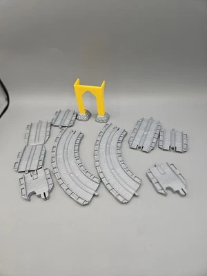 Lote de vías Thomas TrackMaster grises - 8 piezas piezas de vías de tren recto Foto 1 de 4