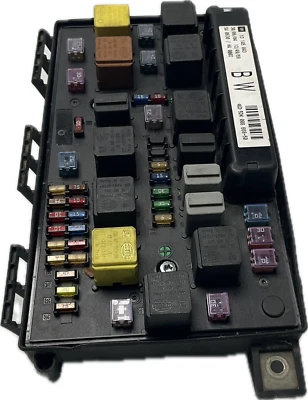 Centralina body computer per modello OPEL ASTRA H codice ricambio 13145043 - Immagine 1 di 4