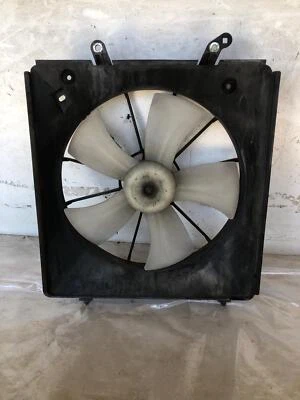 Conjunto de motor ventilador de refrigeración condensador Honda Accord EX 1998-2002 3,0 L OEM cupé Foto 1 de 4
