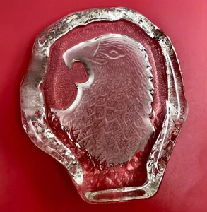 2 Etched Art Glass Iceberg Paper Weights Eagle Butterfly Desk Accessory Ex Cond - Picture 1 of 11