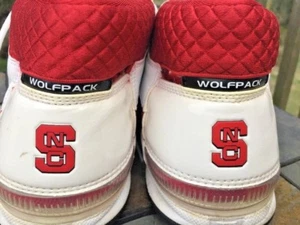 ADIDAS Team Signature NORTH CAROLINA STATE WOLF PACK Athletic Mens Shoes Sz 9.5 - Picture 1 of 9