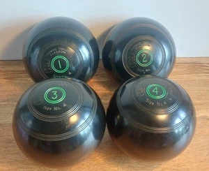 Set Of 4 Thomas Taylor Lignoid Lawn Bowls Size 4 With Emsmorn Carry Bag - Picture 1 of 16