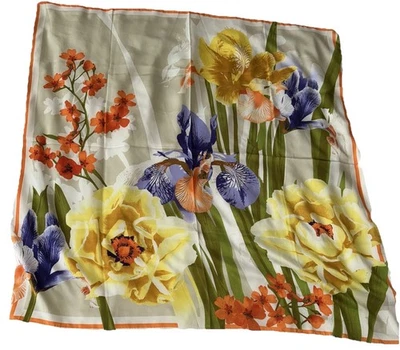 Colección Dieciocho Bufanda 36" x 36" Floral MULTICOLOR Grande Foto 1 de 4