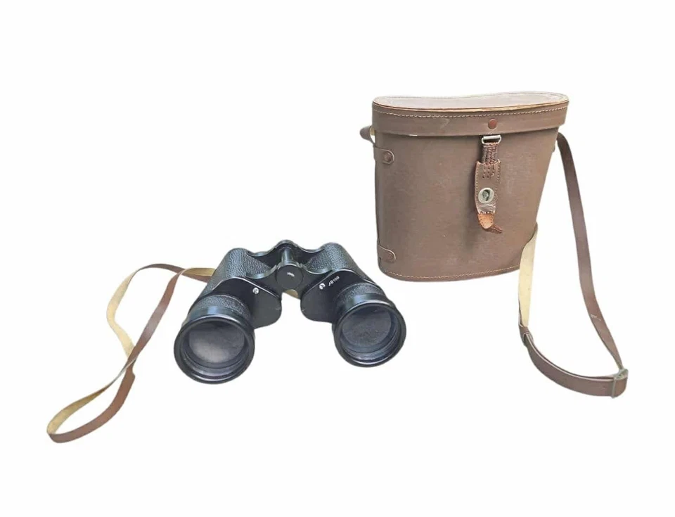 Daylite 10x50 Binoculars 262ft/1000yds Case & Strap Vintage Porro Prism Japan - Image 1 of 4