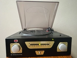 KLM AM/FM Stereo Record Player Model RC1970A, TESTED - Retro Vintage - Picture 1 of 11