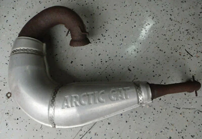 OEM 2005 05 ARCTIC CAT M5 TUBO DE ESCAPE CÁMARA DE ESCAPE SUPERIOR R-46 Foto 1 de 3