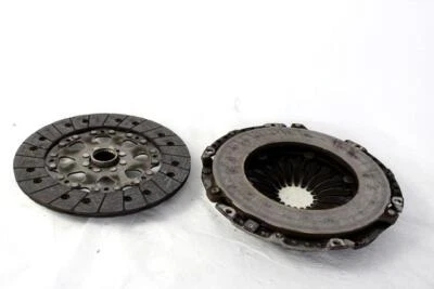 0B1141015D Kupplungssatz Mit Andruckplatte AUDI A4 8K2 2.0 D 88KW 6M 4P (2015) - Imagem 1 de 3