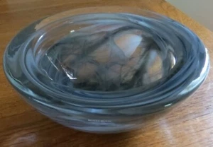 Vintage KOSTA BODA Anna Ehrner Grey Smoke Swirl Art Glass ATOLL 9" Bowl - Bild 1 von 5